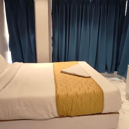 Grand Dyad - Near Kokilaben Hospital Andheri West 3* Mumbai