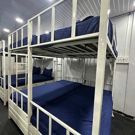 Hostel Zest 1054-andheri West *