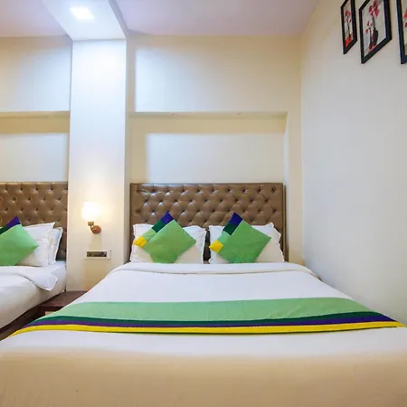 Hotel Treebo Blue Moon Powai 3*