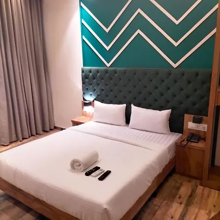 Prince Hotel Hotel *