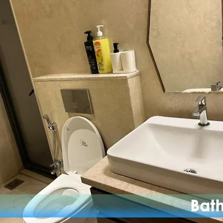 2bhk Service In Bkc By Florastays Apartment