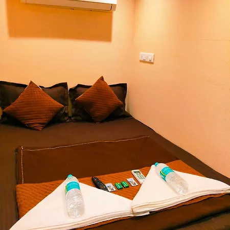 Nadim Tiger Residency