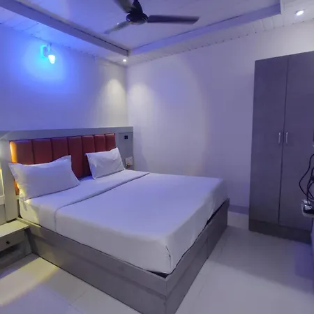 New Prince Palace Hotel 3*