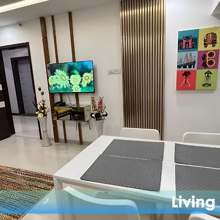 Apartment 2br Theme Service For Staycation By Flora Mumbai