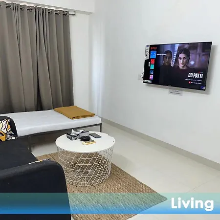 Apartment 1br Service In Parel By Florastay