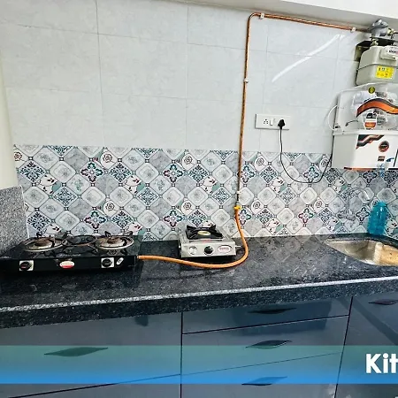 Apartment 1br Service In Parel By Florastay Mumbai