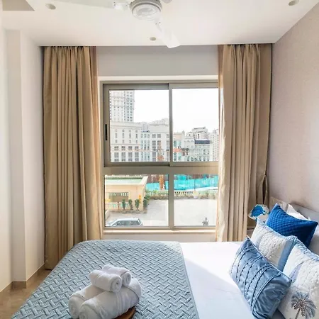 Graceful, Vivid 1bhk In Hiranandani Powai Apartment Mumbai