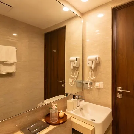 Graceful, Vivid 1bhk In Hiranandani Powai *
