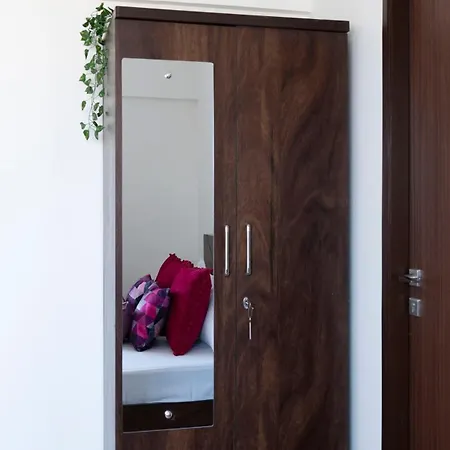 Apartment Skyline View 2bhk Near Oberoi Mall & Nesco *