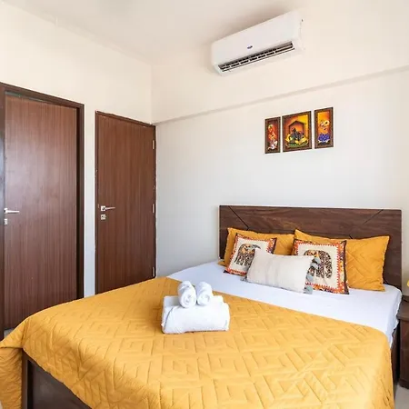 Apartment Skyline View 2bhk Near Oberoi Mall & Nesco *