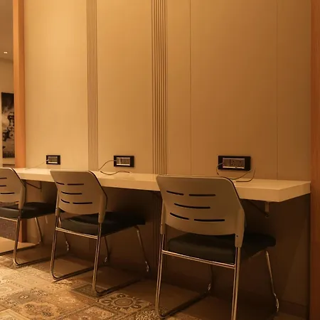 Dg Pods