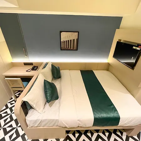 Bandra 3*