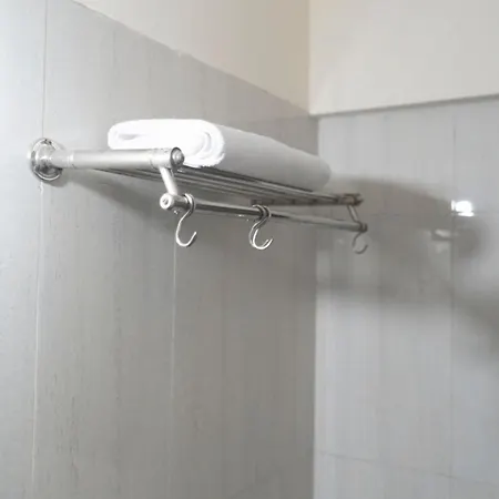 Spacious, Stylish, Upper Floor 3bhk Near Bkc
