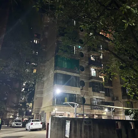 Spacious, Stylish, Upper Floor 3bhk Near Bkc Mumbai