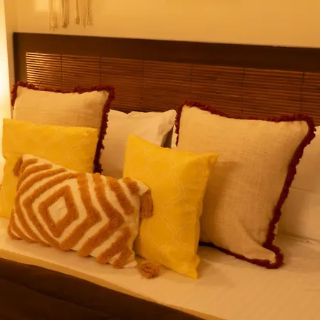 Spacious, Stylish, Upper Floor 3bhk Near Bkc Mumbai