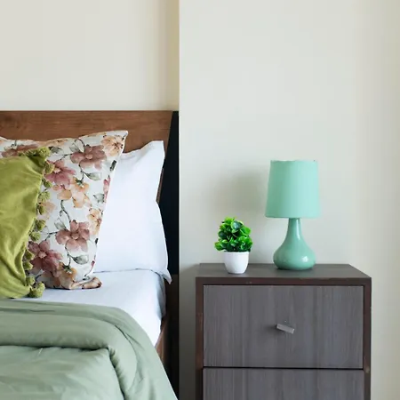 Apartment Spacious, Stylish, Upper Floor 3bhk Near Bkc
