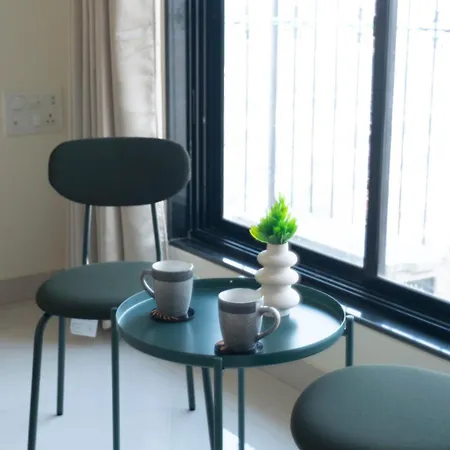 Apartment Spacious, Stylish, Upper Floor 3bhk Near Bkc Mumbai