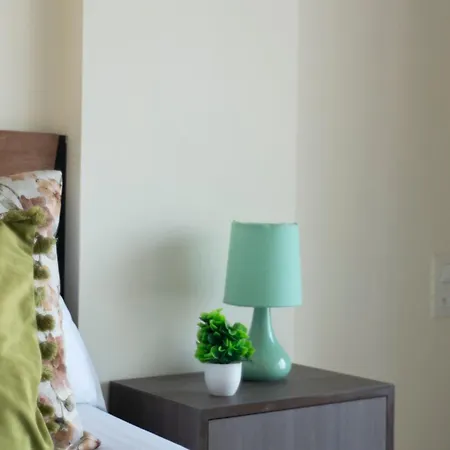 Spacious, Stylish, Upper Floor 3bhk Near Bkc Apartment *