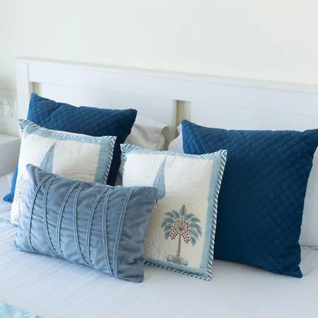 Spacious, Stylish, Upper Floor 3bhk Near Bkc Apartment *