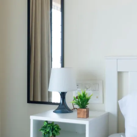Spacious, Stylish, Upper Floor 3bhk Near Bkc Apartment