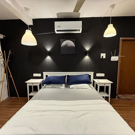 Elite 2 - Premium 2bhk - Lokhandwala Andheri Apartment *