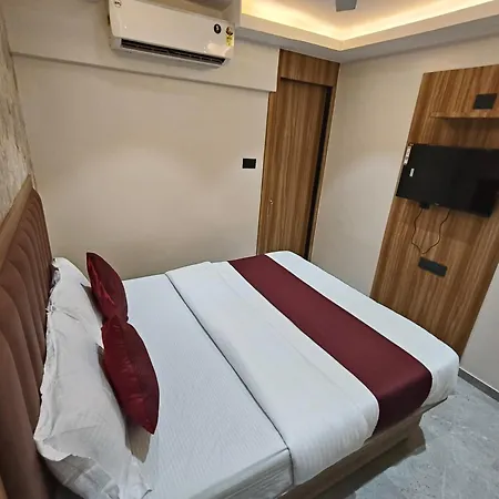 Golden Tree Hotel Mumbai
