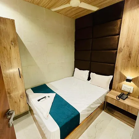 Royal Bkc Hotel 3*