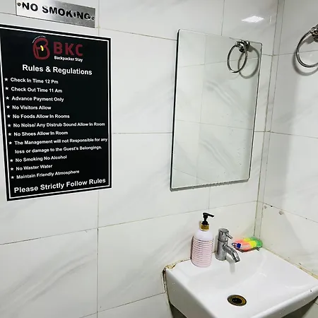 Hostel Bkc Backpacker Mumbai