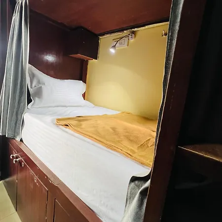 Hostel Bkc Backpacker *