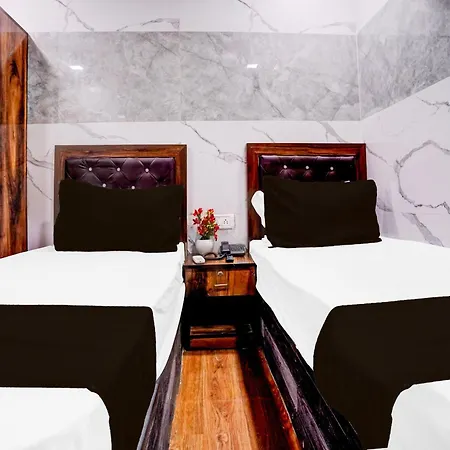 Hotel O Sunset Avenue *