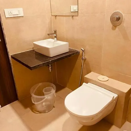 Hotel Vertigo Near Bkc