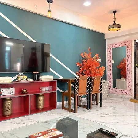 Stunning 1bhk With View View, Bandra West 601 * Mumbai