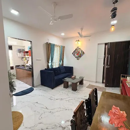 Stunning 1bhk With View View, Bandra West 601