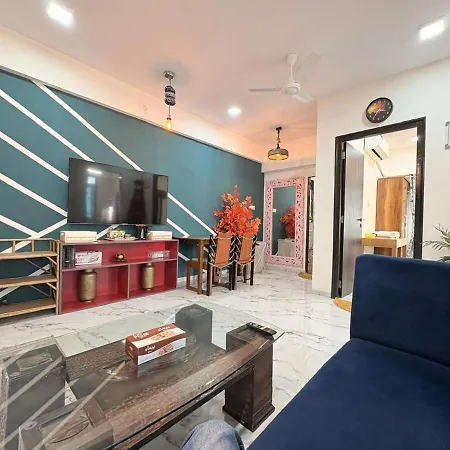 Apartment Stunning 1bhk With View View, Bandra West 601 *
