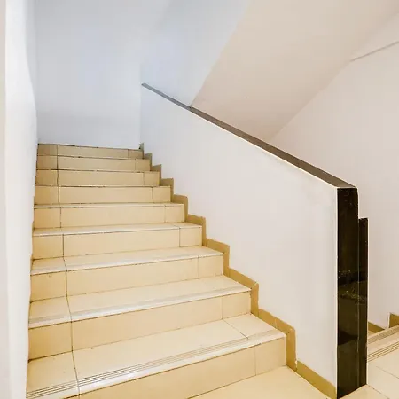 Townhouse Marol Near Airport 4* Mumbai