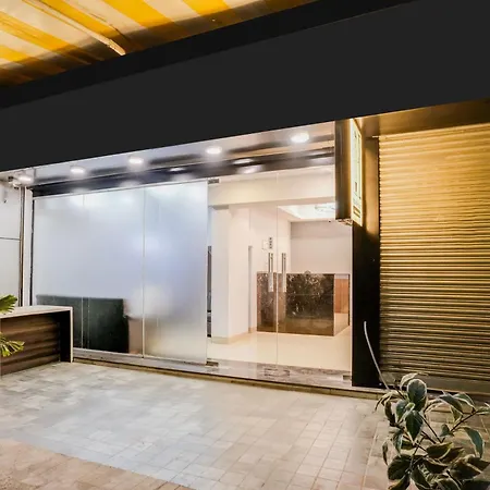 Hotel Townhouse Marol Near Airport 4*