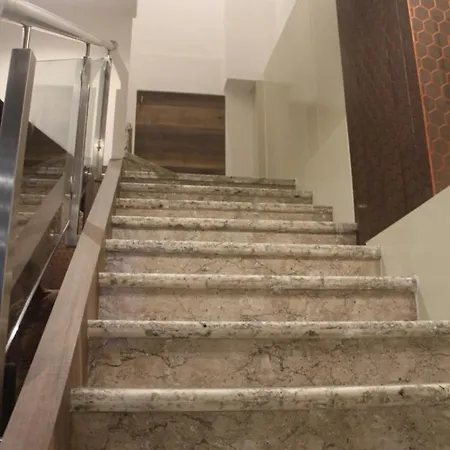 Metro Hotel Mumbai