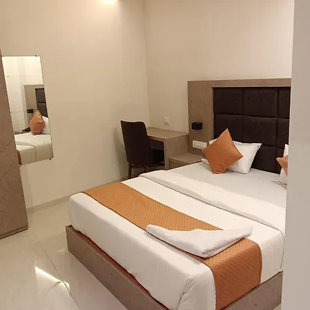 Metro Hotel 3*