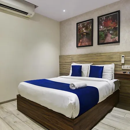 Hotel New Dream Residency *