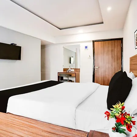 Hotel Townhouse Marol Near Airport 4*