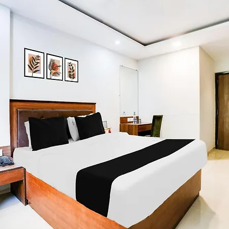 Hotel Townhouse Marol Near Airport 4*
