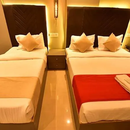 Fabhotel Kova 3*