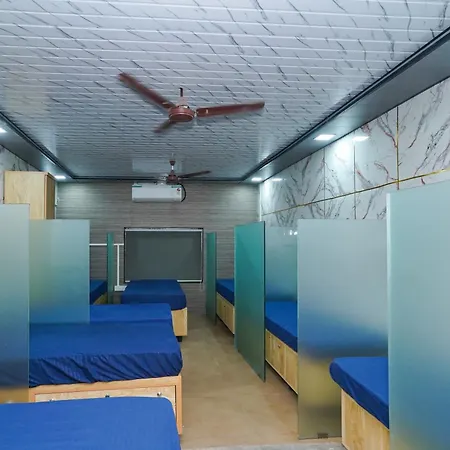Hostel Zest 1054-andheri West