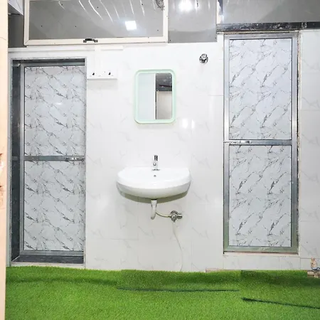 Hostel Zest 1054-andheri West Mumbai