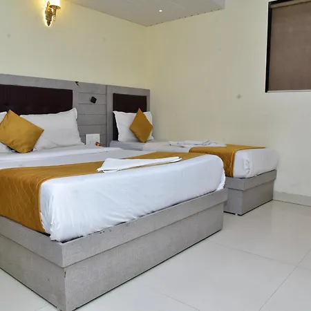 Hotel Embassy