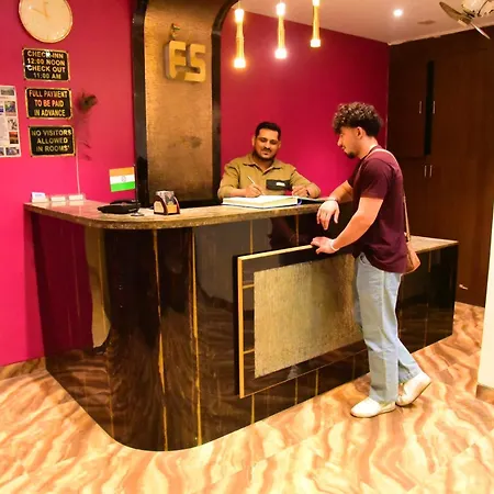 Hotel Embassy
