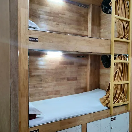 Breeze Bed Space Mumbai