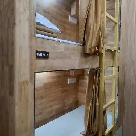 Breeze Bed Space Mumbai