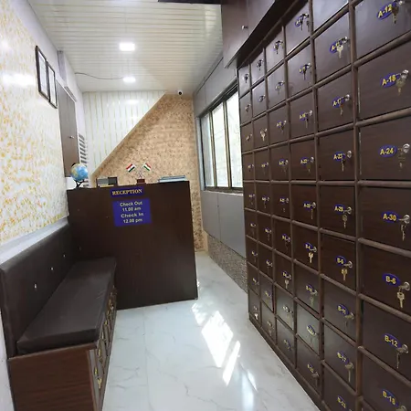 Hostel Mango Goregaon & Pg
