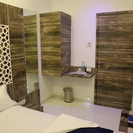 Hotel Magnum Airport T-2 Mumbai